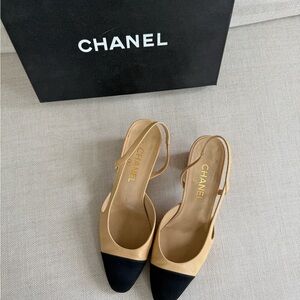 Chanel Black and Tan Heels with Signature Two-Tone Design